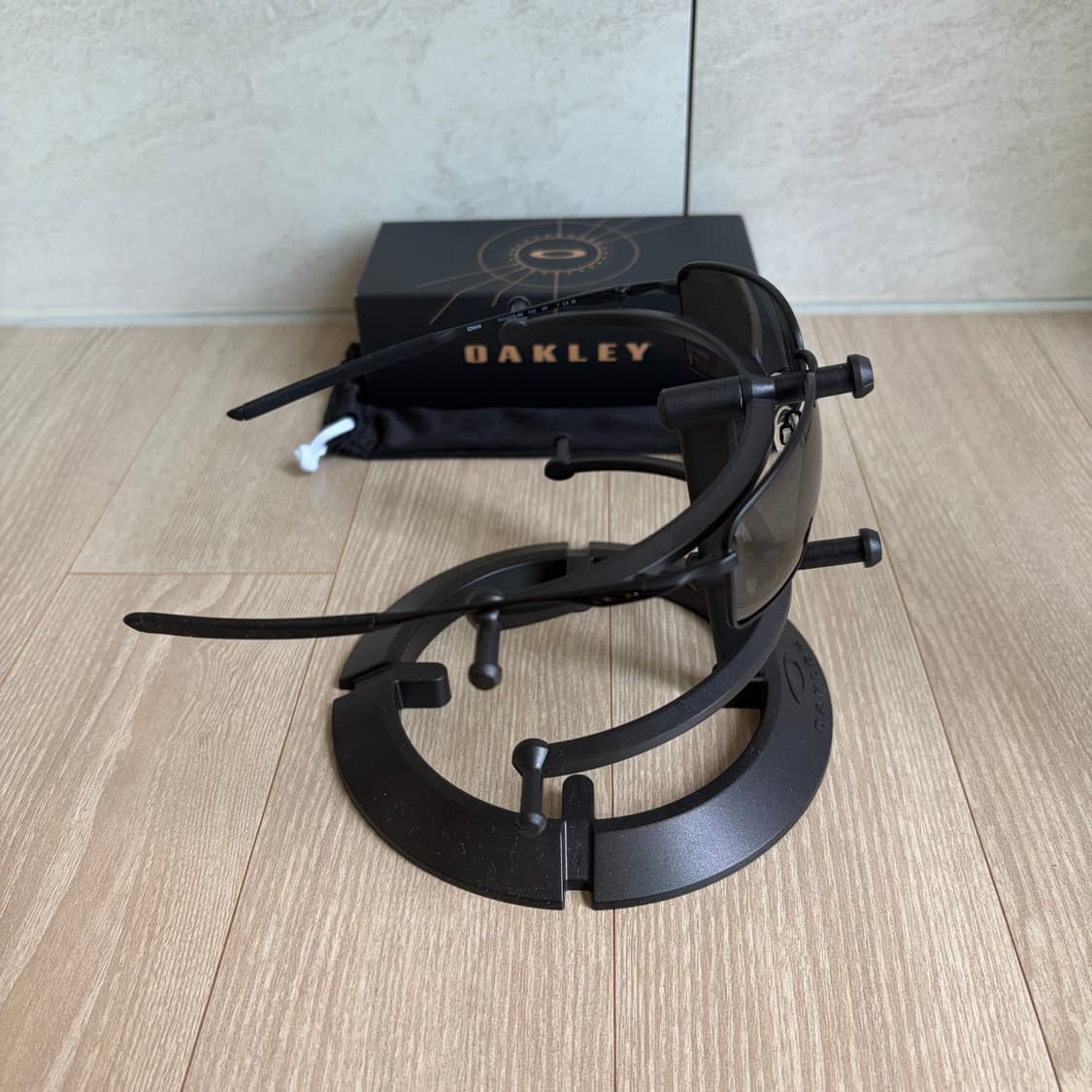 오클리 oakley 스퀘어 와이어 square wire 블랙 선글라스 상품이미지3