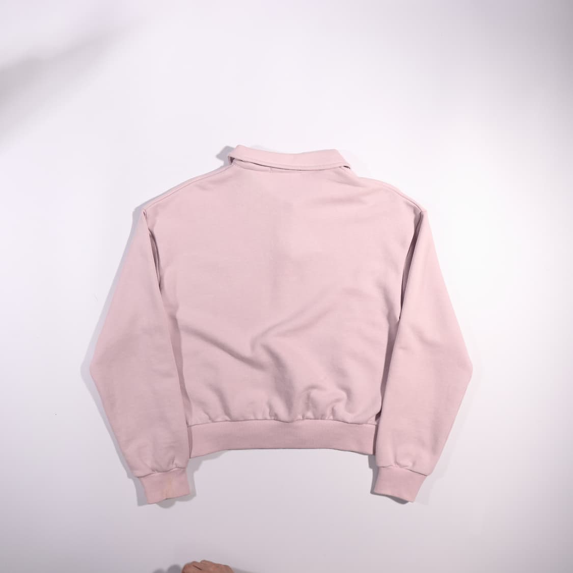 게스 크롭 카라 맨투맨 B533 상품이미지4