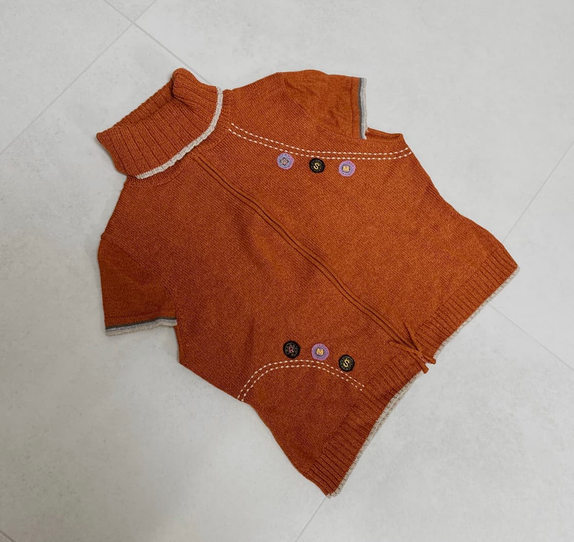 Donnez moi 단추 자수 하이넥 반팔 니트 상품이미지2