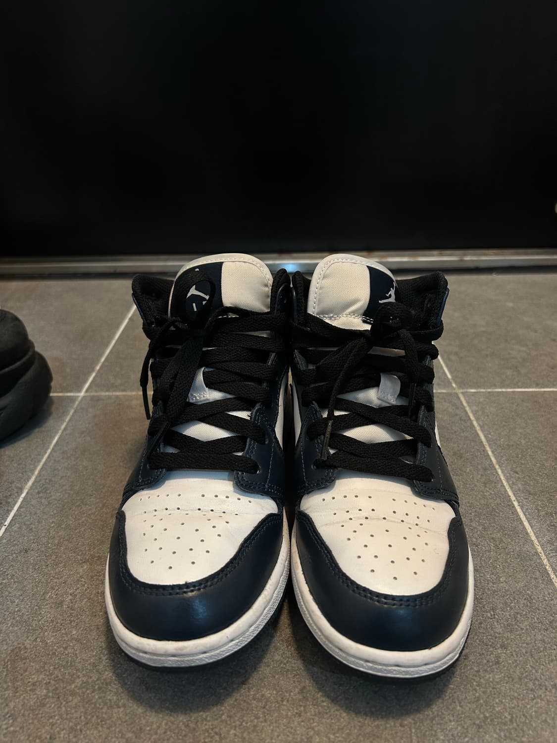 조던1 미드다크틸 상품이미지4