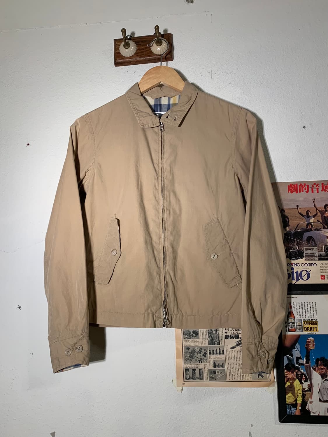 엔지니어드 가먼츠 버클 스탠드 카라 베이지 마드라스 체크 패턴 자켓 상품이미지1