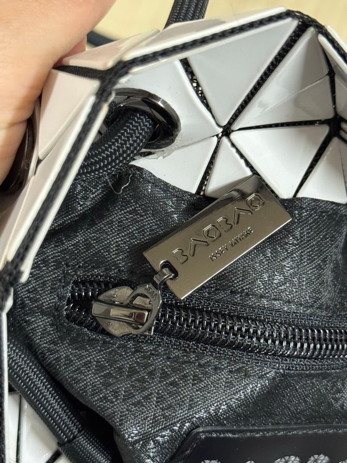 바오바오 버킷백 화이트 상품이미지6