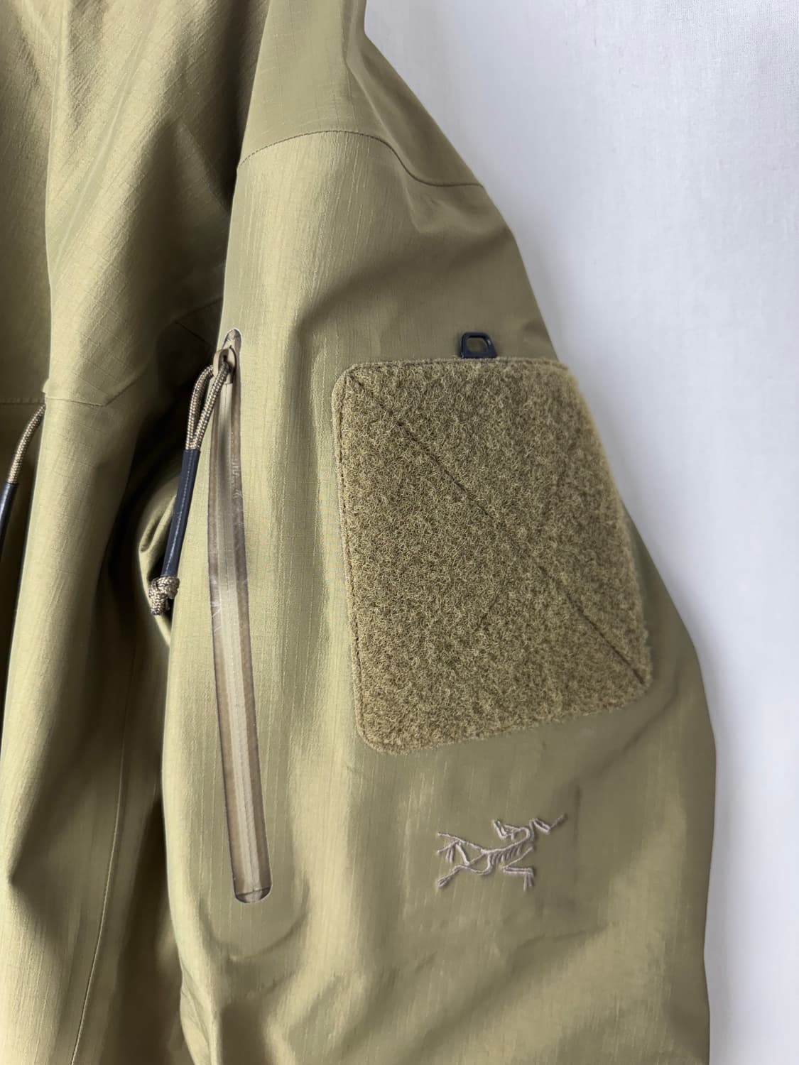 아크테릭스 리프 Arcteryx Leaf 알파 gen2 크로커다일 M 상품이미지8