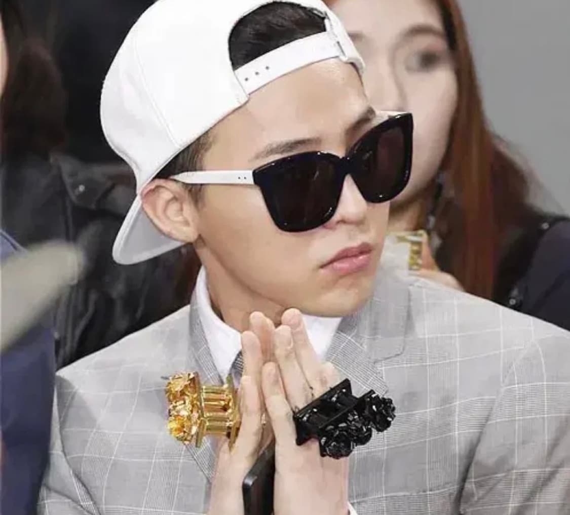 톰브라운 권지연 선글라스 상품이미지2