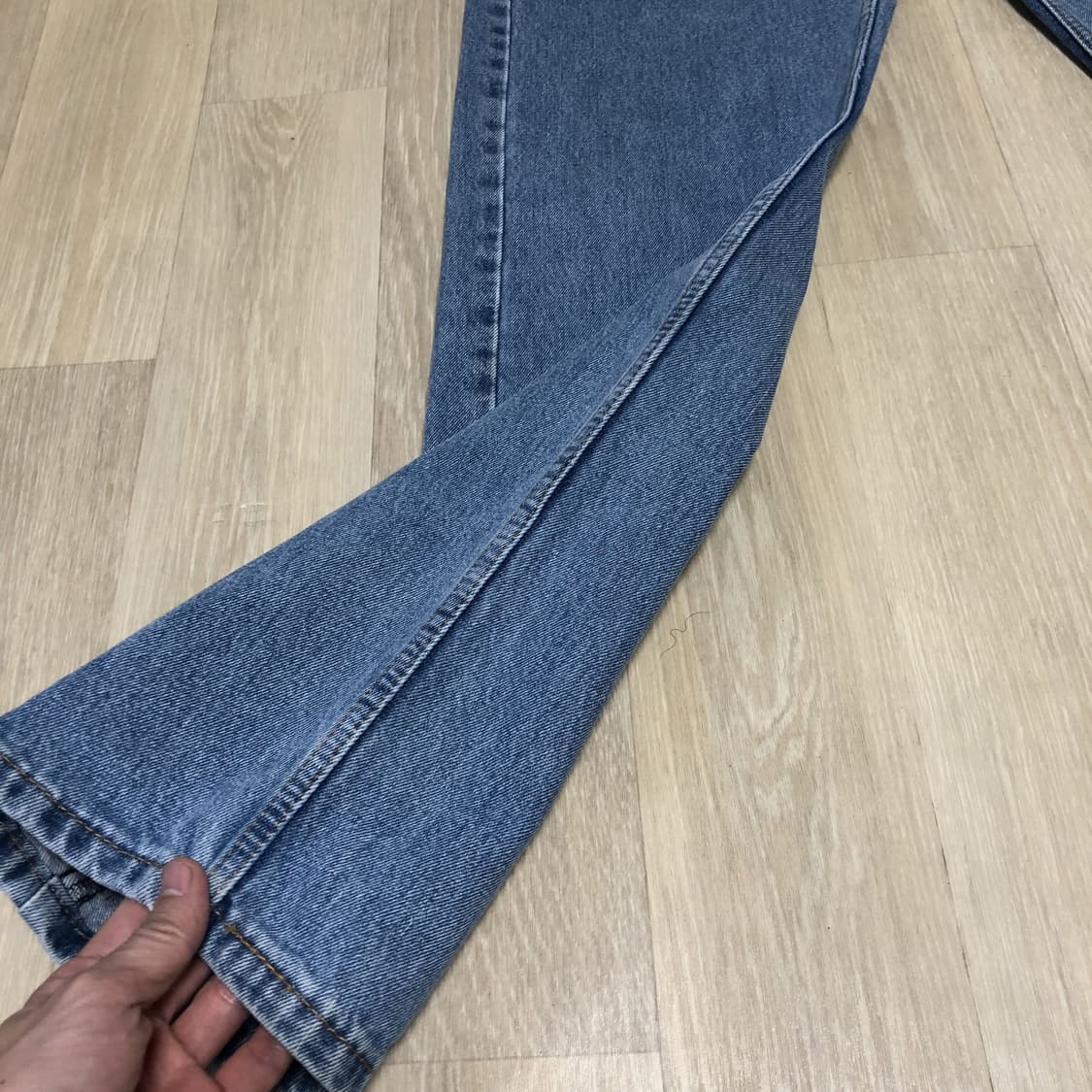 (31) 리바이스 Levi's 505 레귤러핏 연청 워시드 데님 상품이미지2