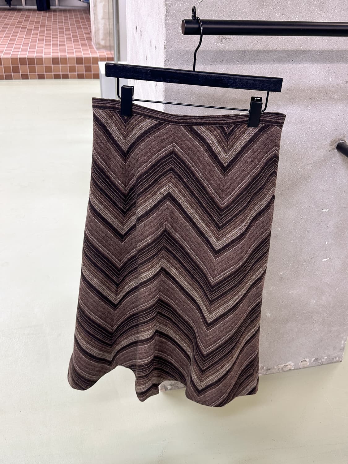 brown stripes pattern skirt 상품이미지3