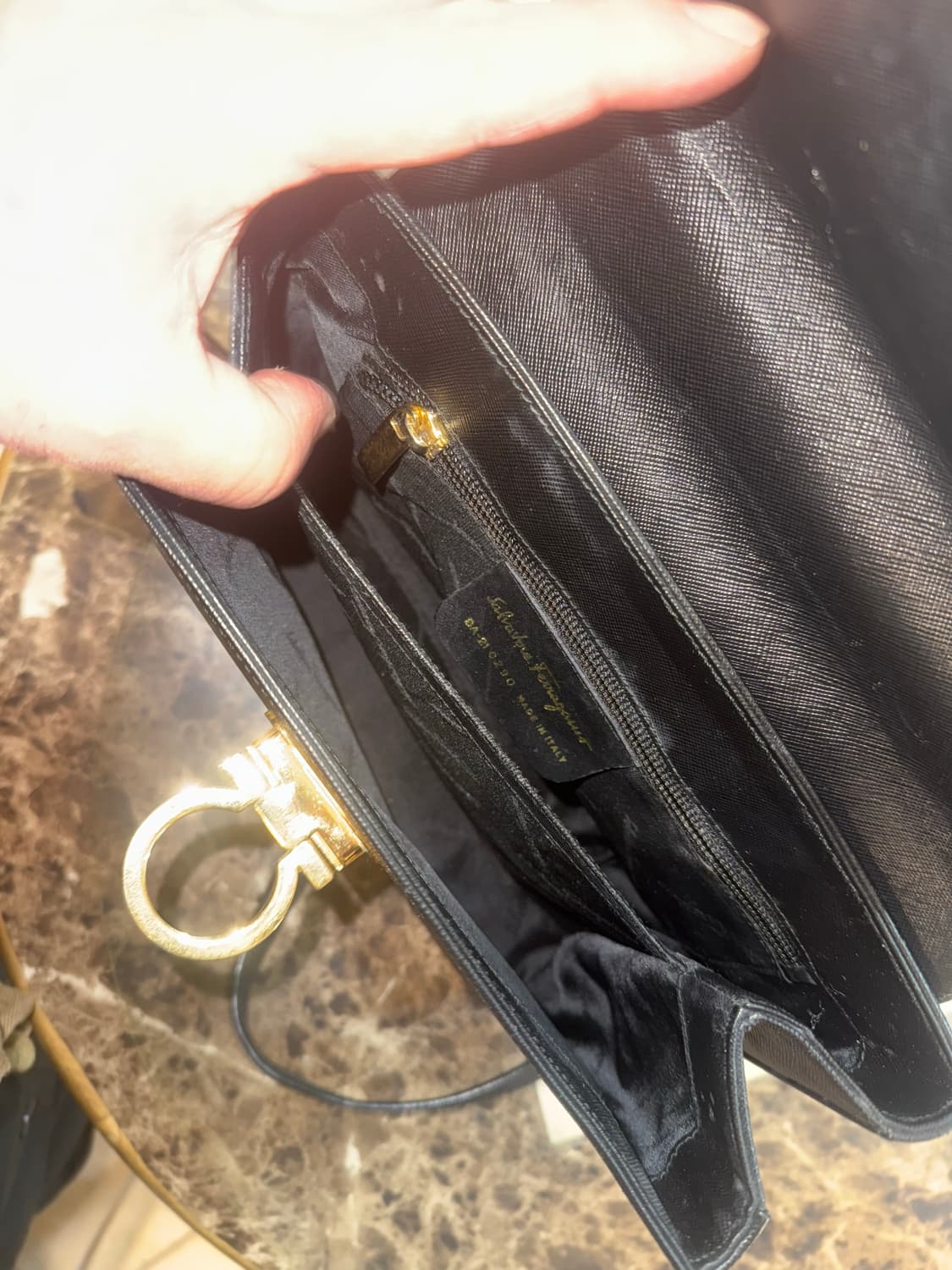 정품 페레가모 간치니 2way백 팝니다 상품이미지7