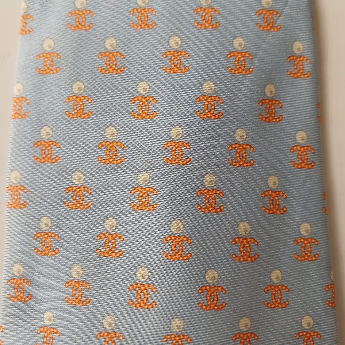 샤넬 실크 올오버 로고 넥타이 10.2cm B-등급 A19540
 상품이미지4