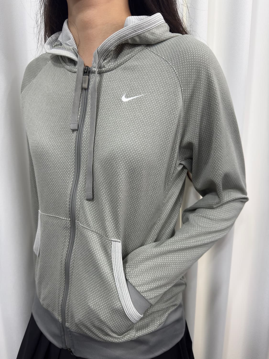 nike soft gray dot hood zipup 상품이미지3