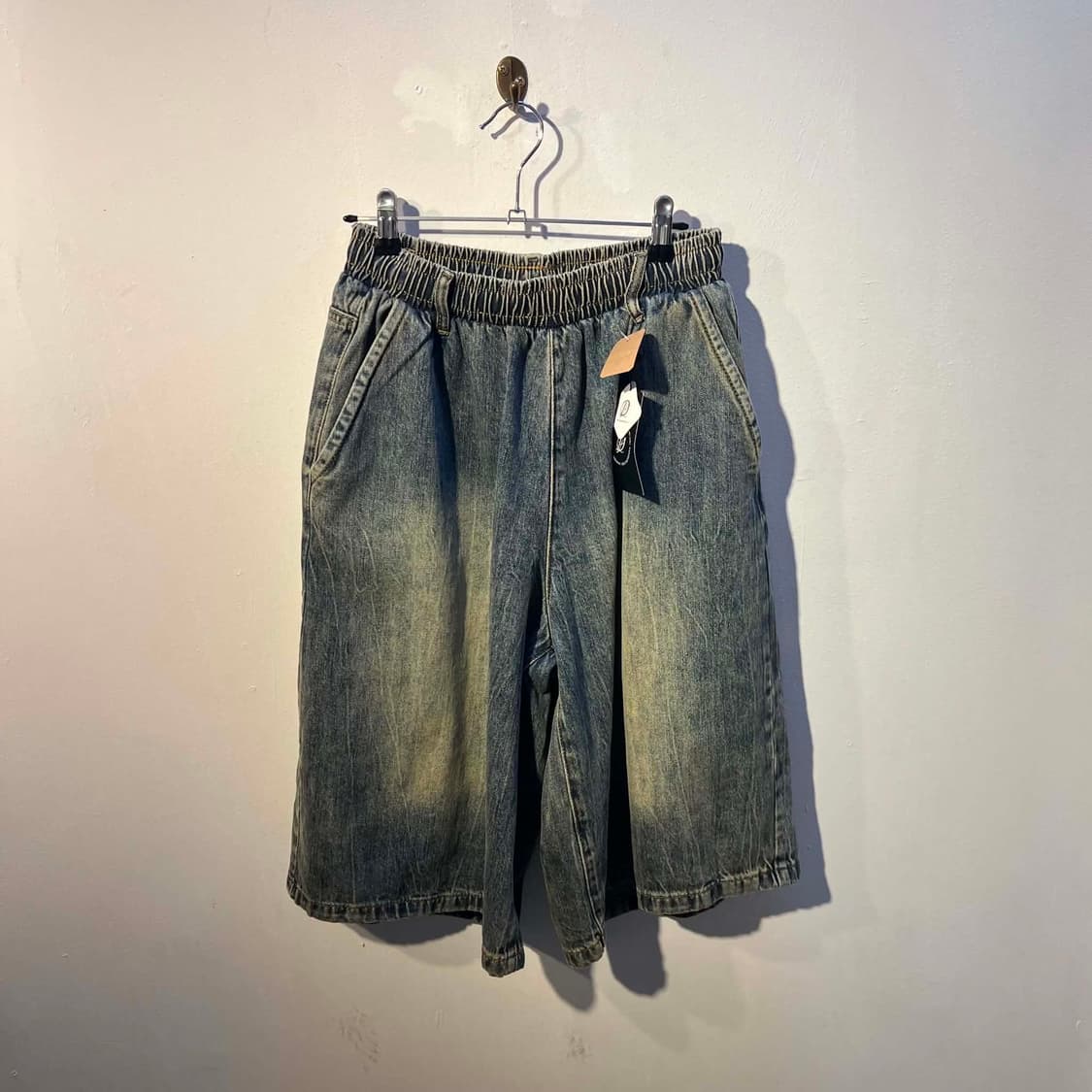 워싱 데님 반바지 상품이미지1