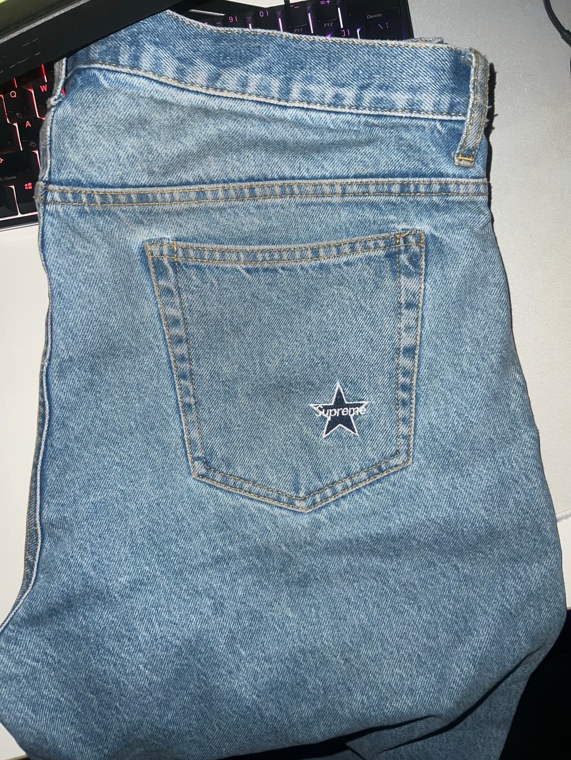 슈프림 레귤러진 25ss 36사이즈 상품이미지1