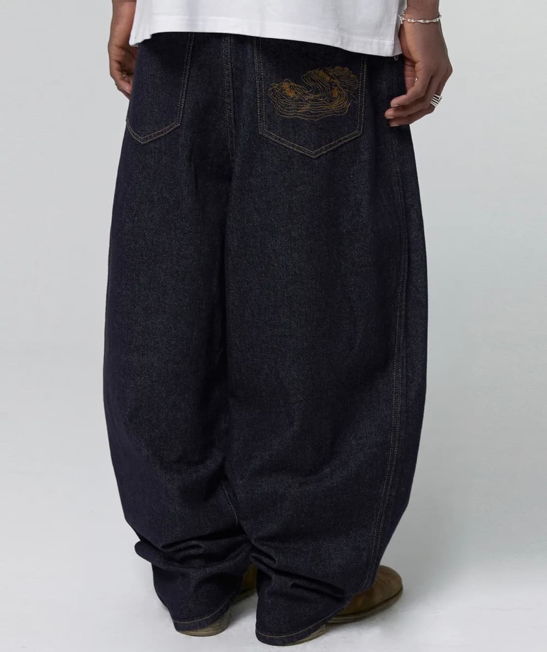 suade BLUEJEANS L사이즈 데님 팬츠 상품이미지1