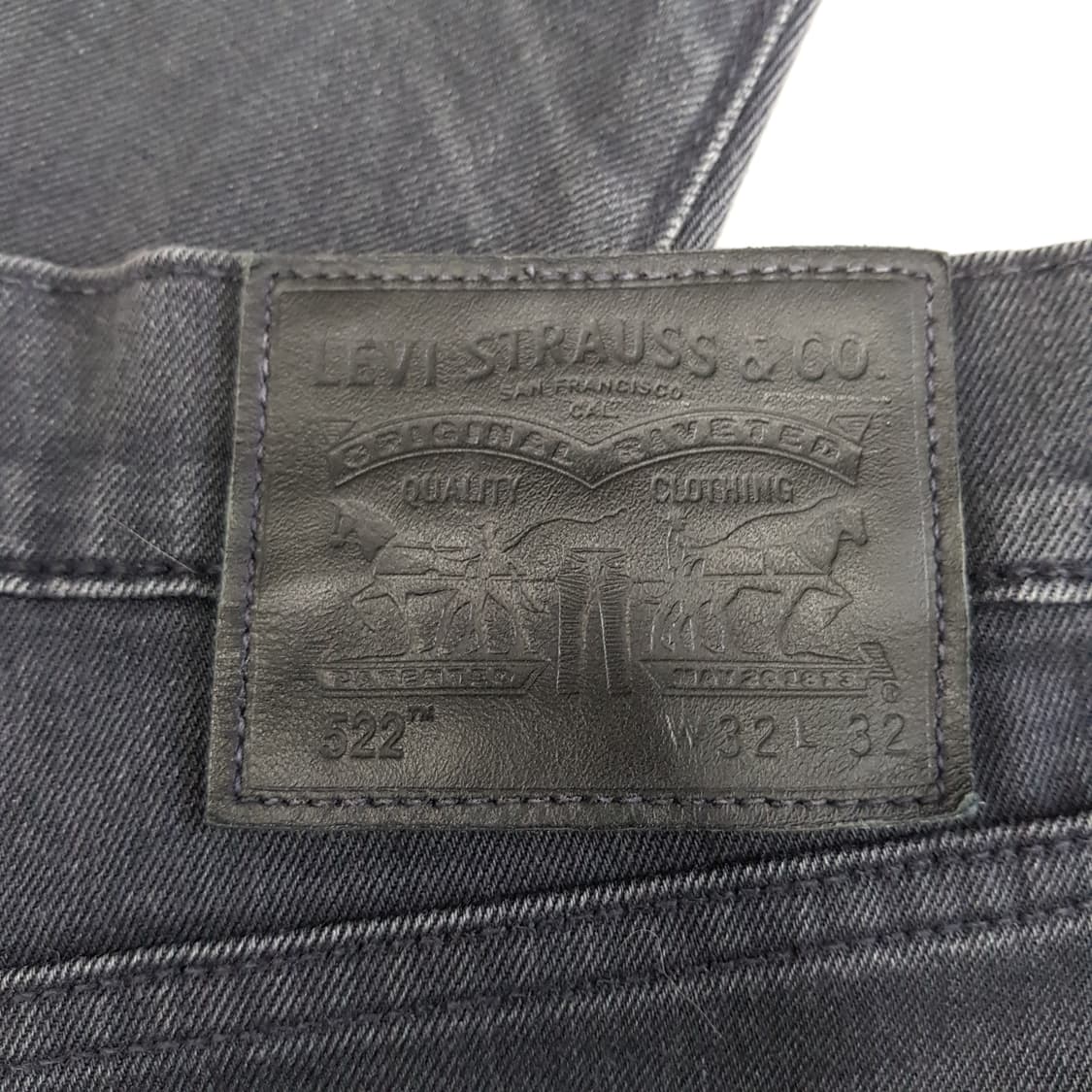 리바이스 522 네이비 데님 팬츠 32 사이즈
 상품이미지3