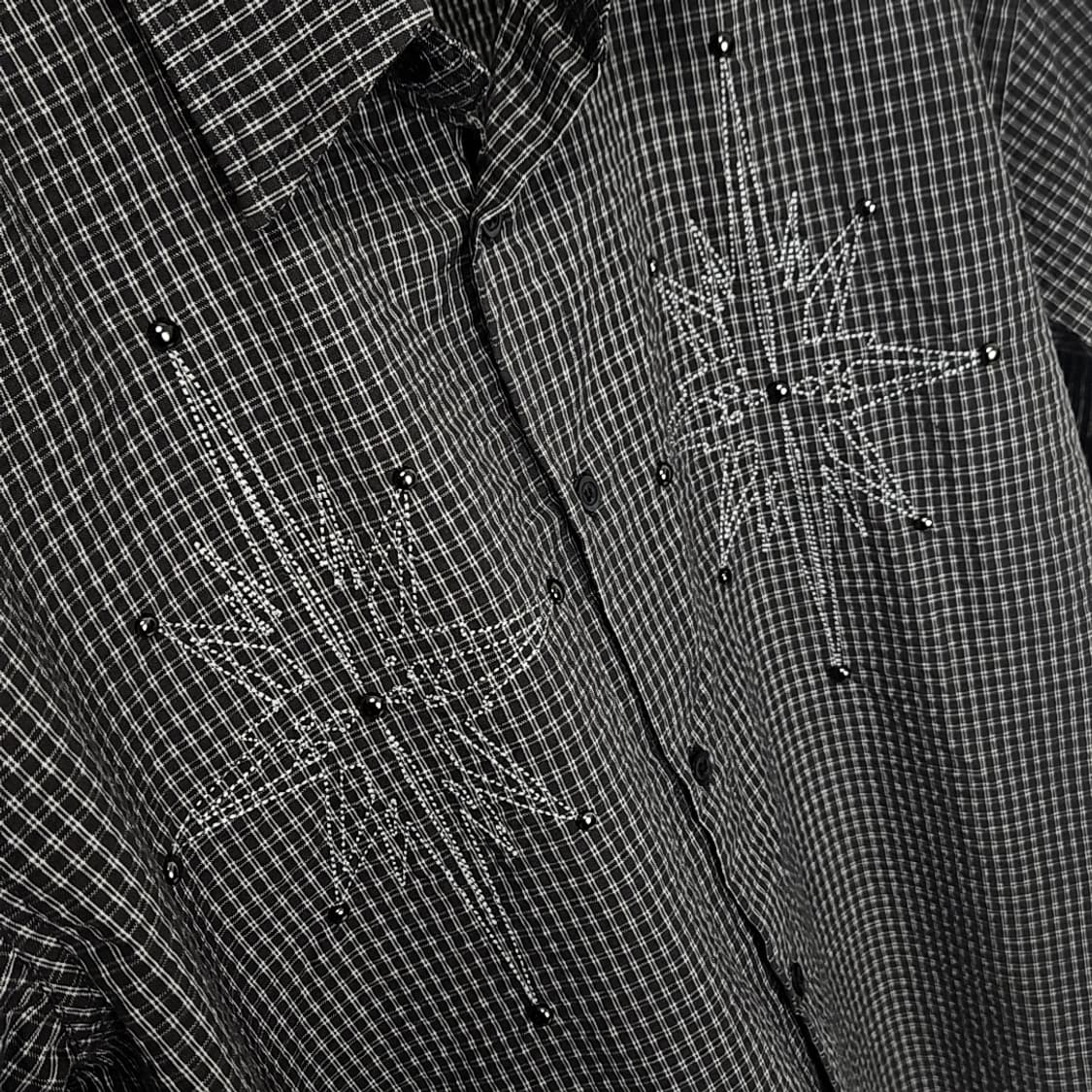 Sawaki 피어싱 리벳 글레어 하프 셔츠 (dark gray) 상품이미지7