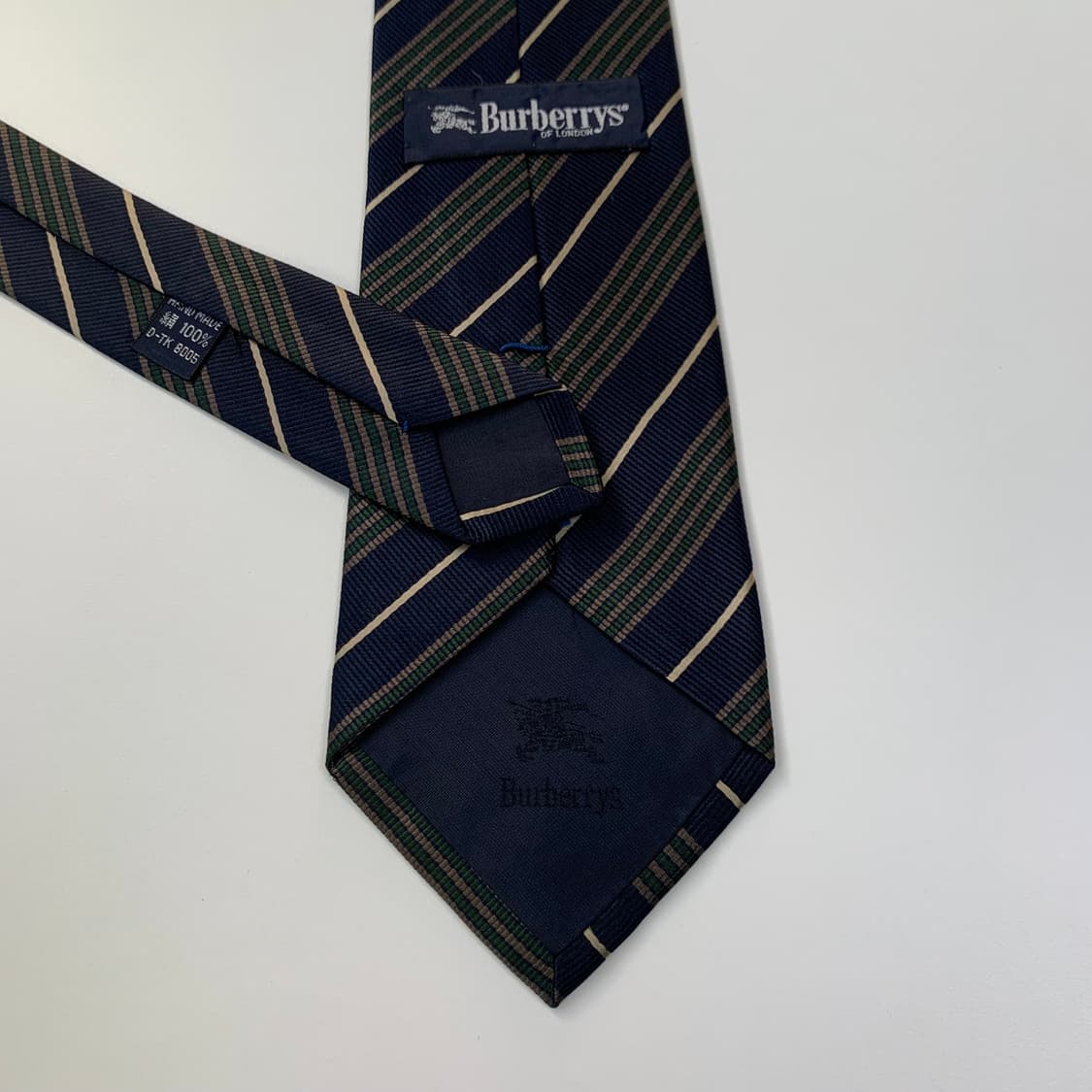버버리(BURBERRY) 스트라이프 100실크 클래식넥타이 명품 최상급 상품이미지6