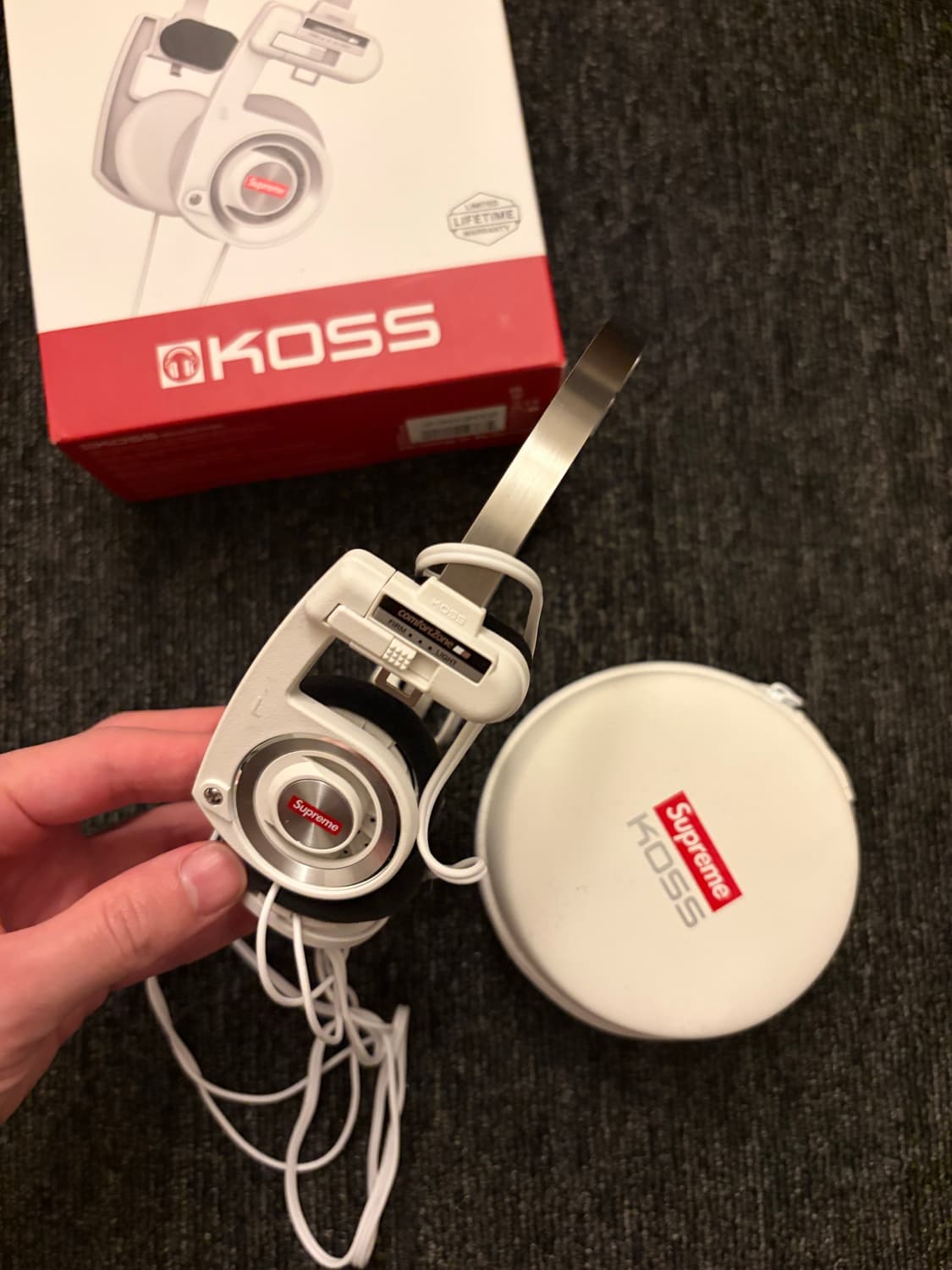 슈프림 코스 포타 프로 화이트 상품이미지2