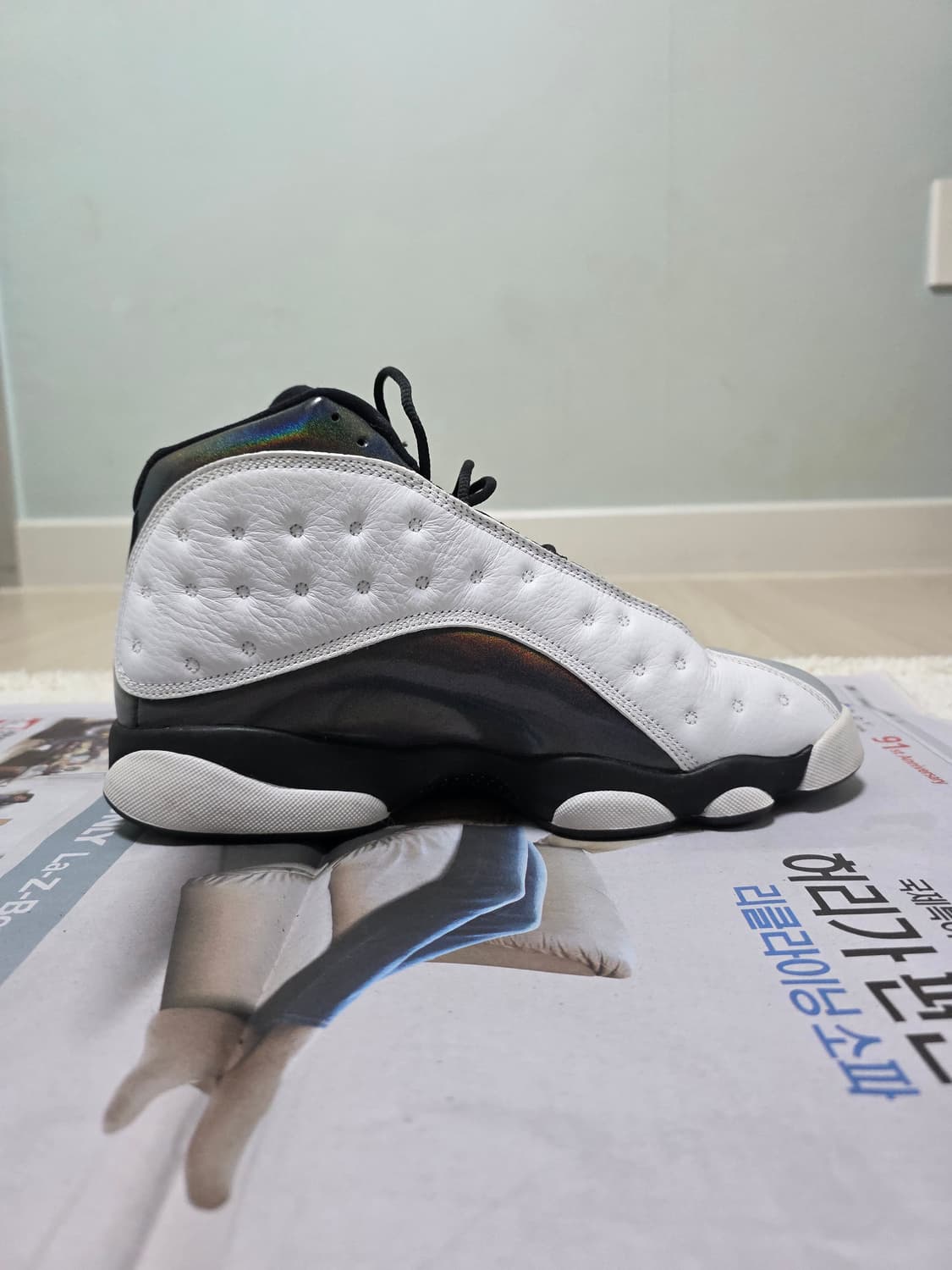 조던 13 레트로 바론스 홀로그램 판매합니다. 상품이미지5