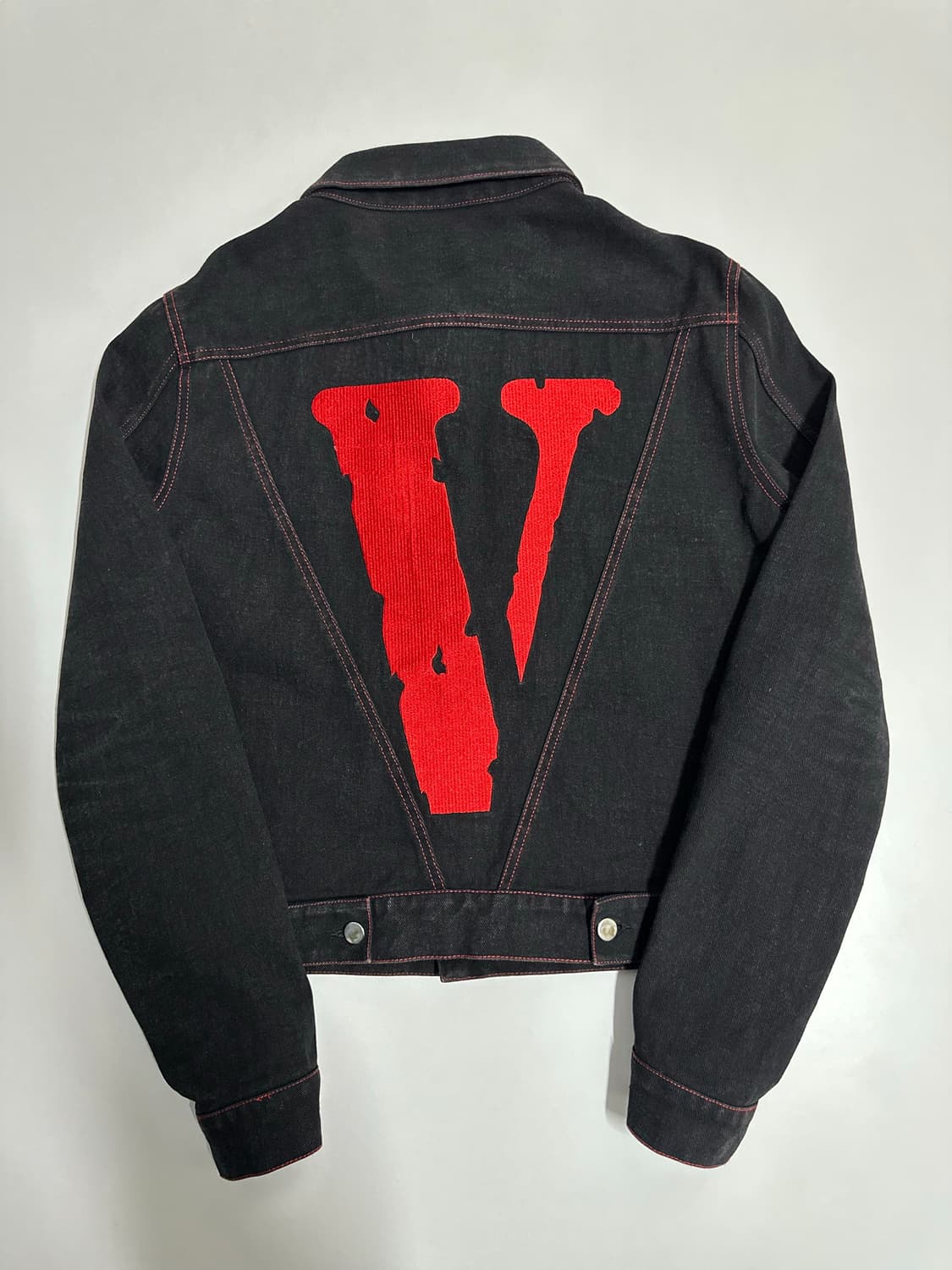 브이론 VLONE 블랙 데님자켓 상품이미지1