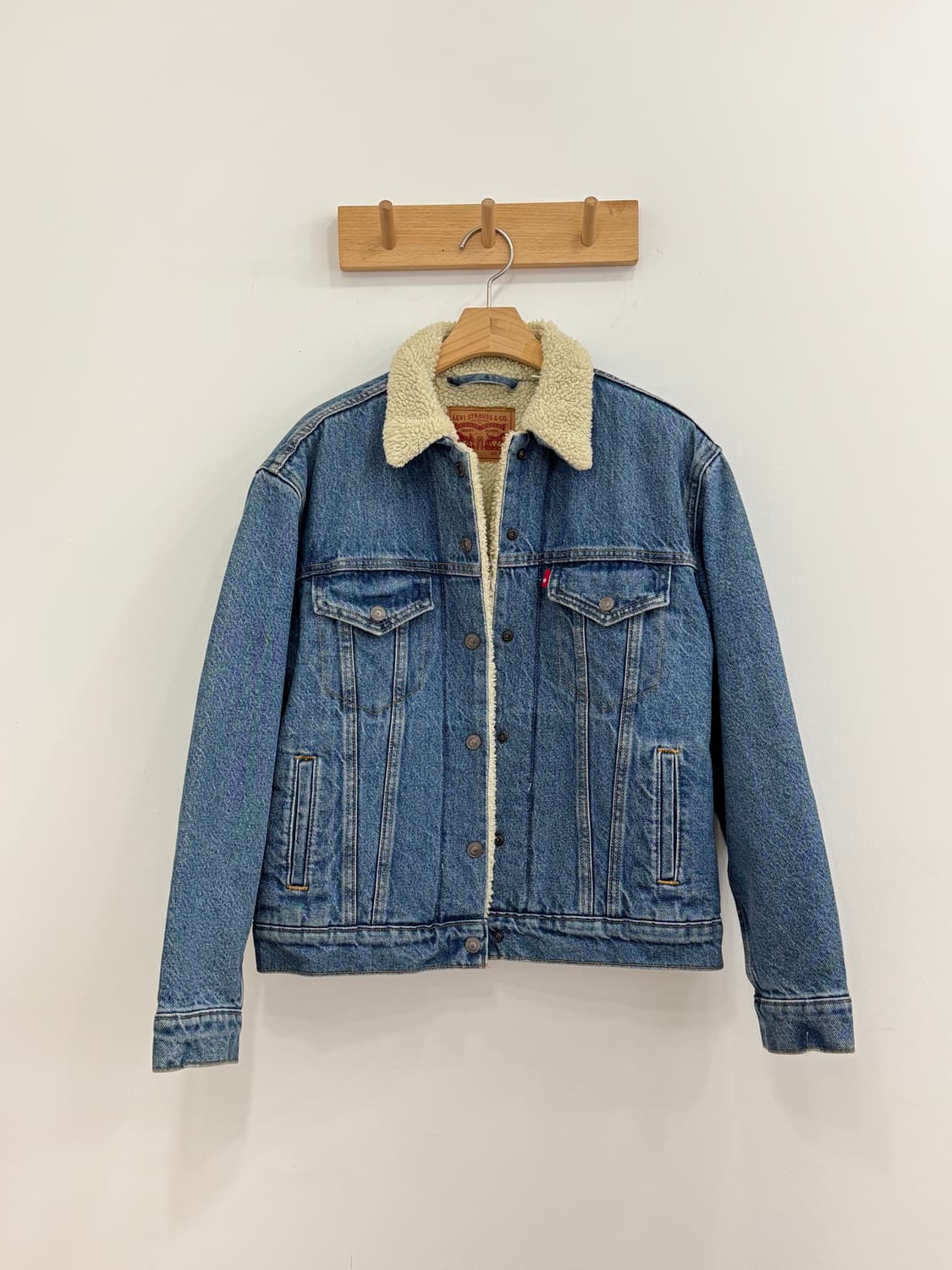 리바이스 우먼즈 데님 쉐르파 양털 중청 상품이미지1