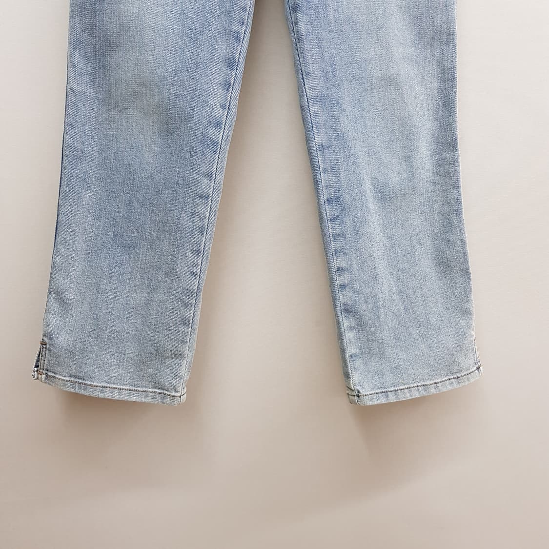 한섬 마인 2024 워싱 스트레이트 데님 팬츠 67-98사이즈 상품이미지5