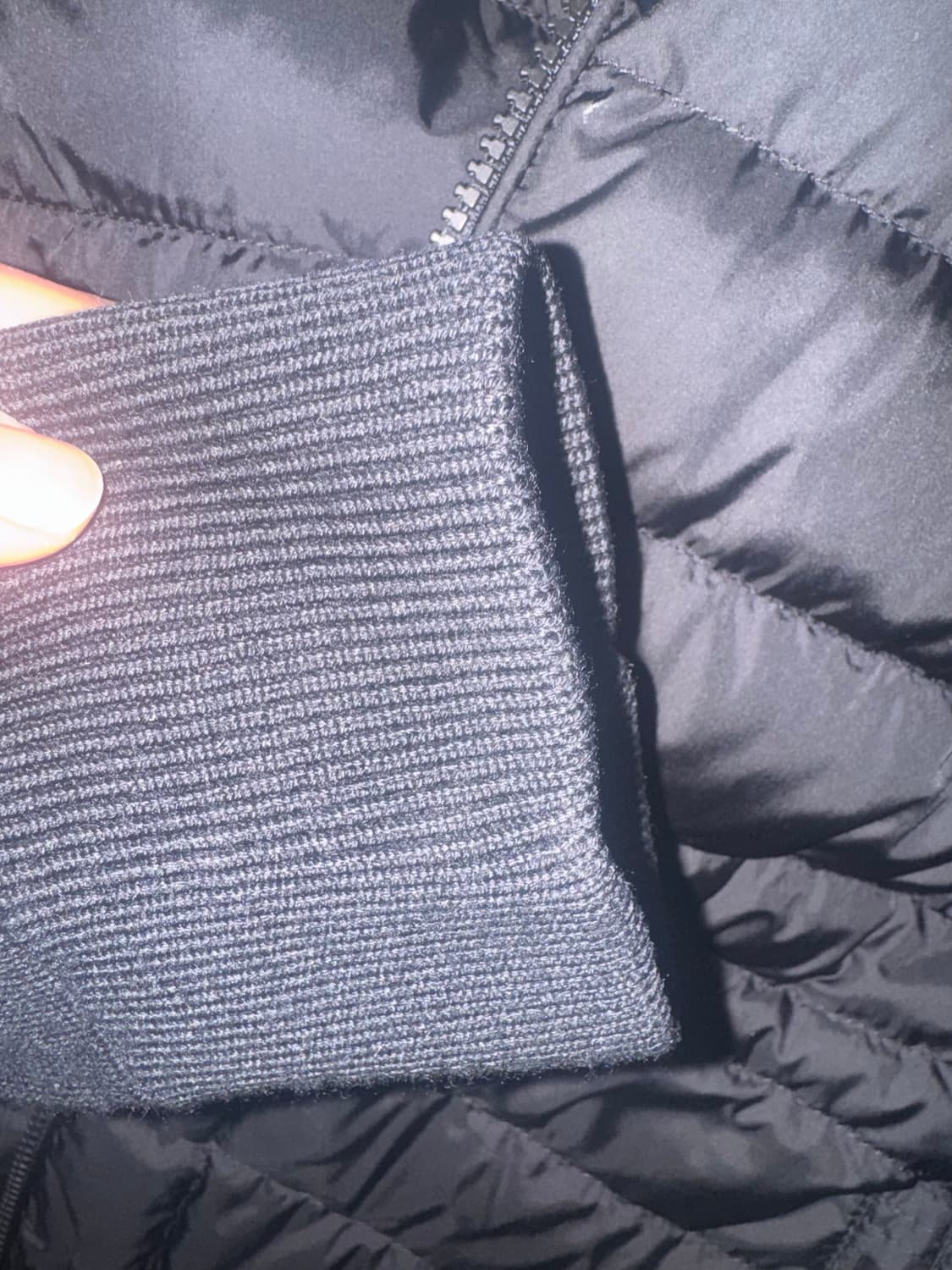 몽클레어 니트 패딩 24FW 상품이미지4