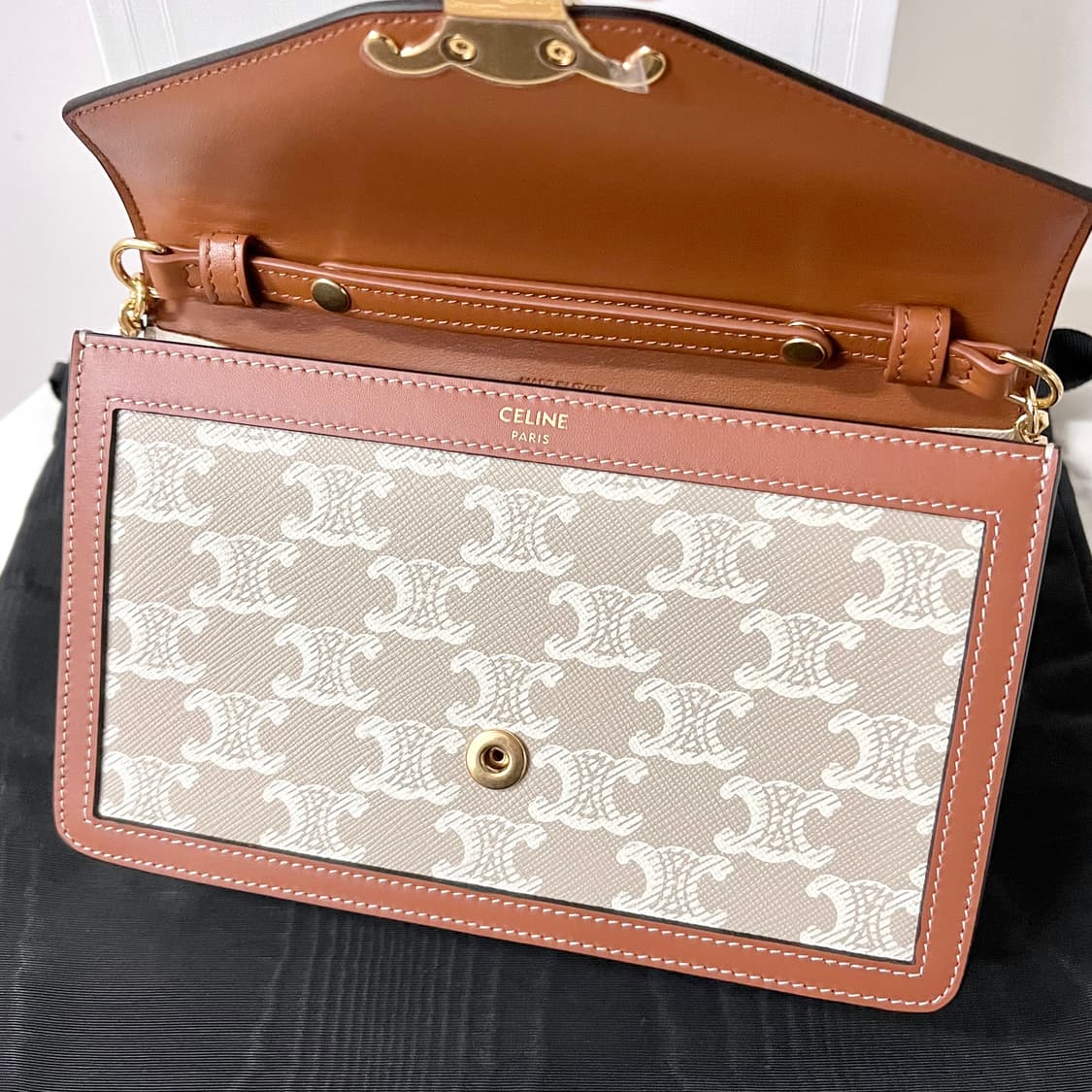 [새상품] 셀린느 마고 체인 지갑 카프스킨 그레지 숄더백 가방 상품이미지4