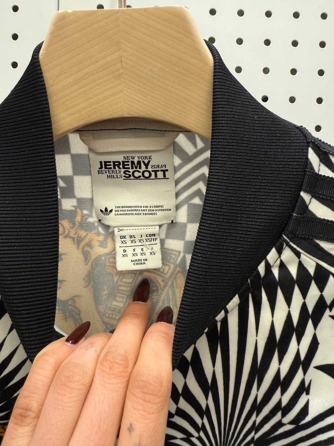 아디다스 x 제레미스캇 엔젤 프린트 트랙자켓 U1161 상품이미지5