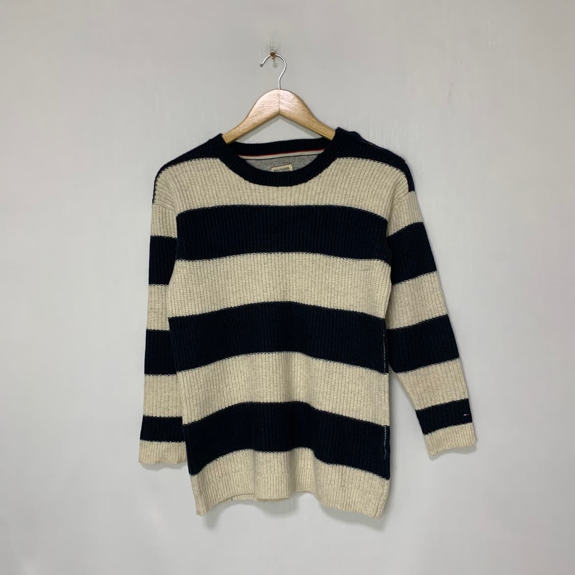타미힐피거 스트라이프 7부 소매 빈티지 숄더 버튼 니트 M 상품이미지1