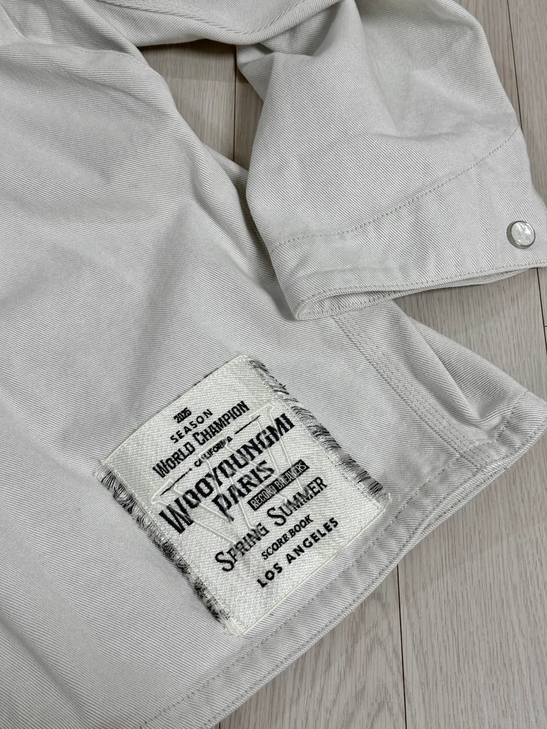 [50] 우영미 25ss 화이트 레더 칼라 데님 워크자켓 상품이미지5