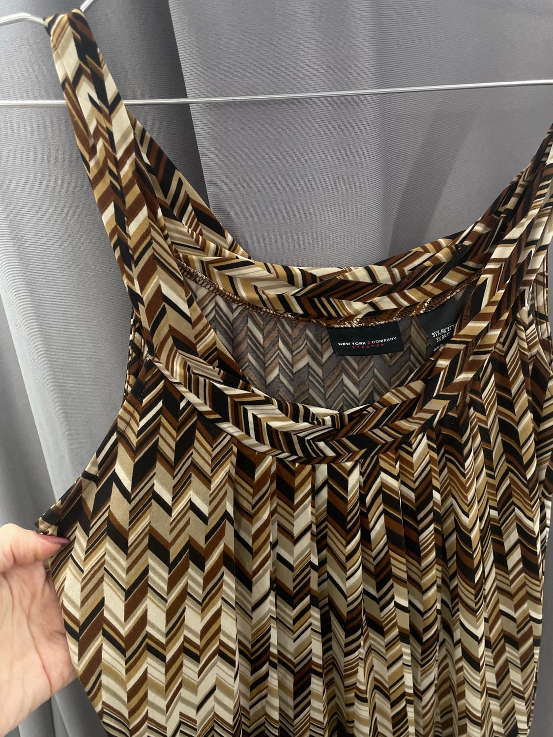 기하학 패턴 슬리브리스  상품이미지2