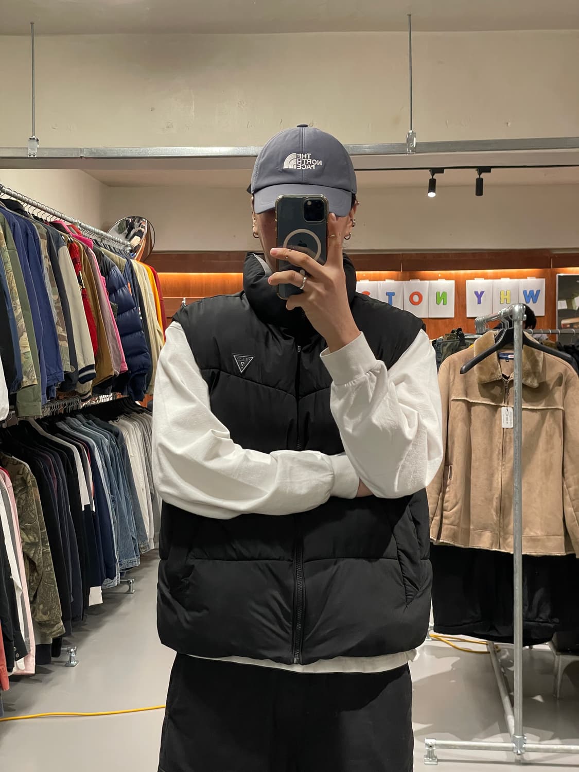 게스 패딩 조끼    상품이미지2