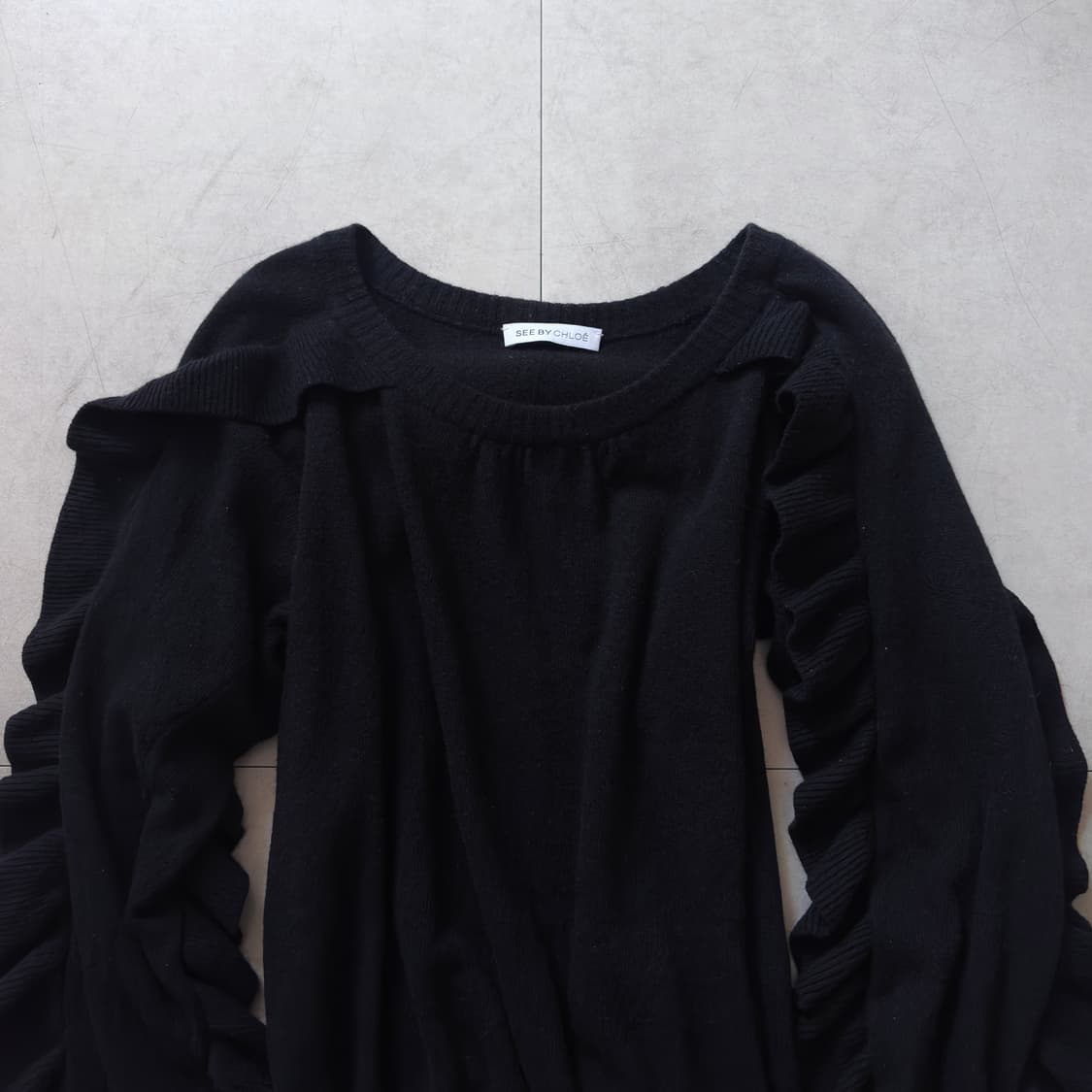 끌로에 프릴디테일 니트 상품이미지3