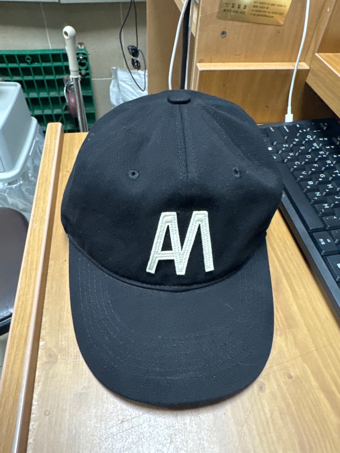 LEUK 루크 볼캡 AM APPLIQUE LOGO CAP (BLACK) 상품이미지2