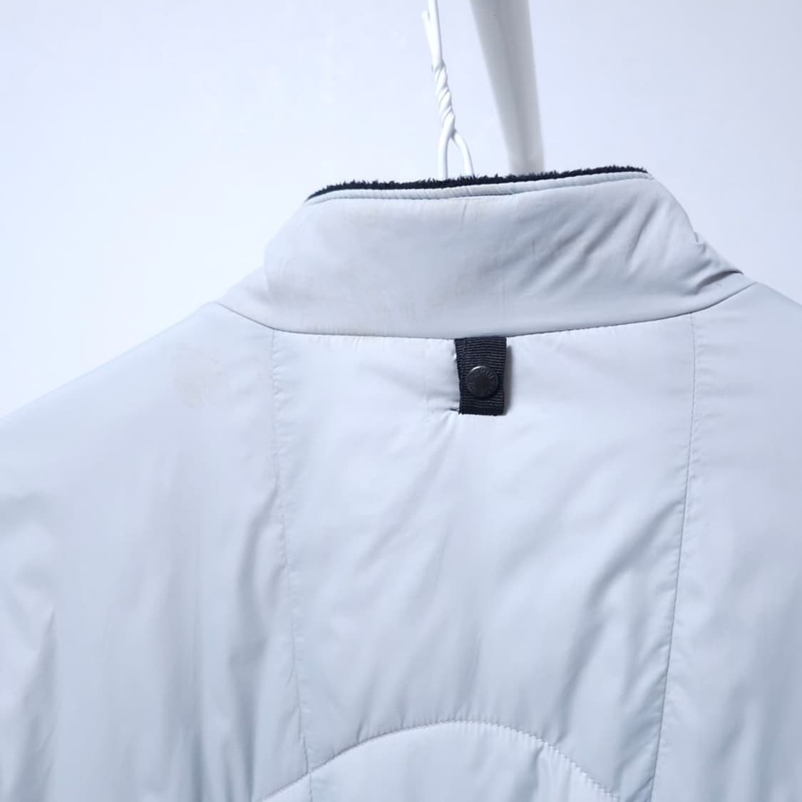 노스페이스 라이트그레이 경량패딩 100 상품이미지5