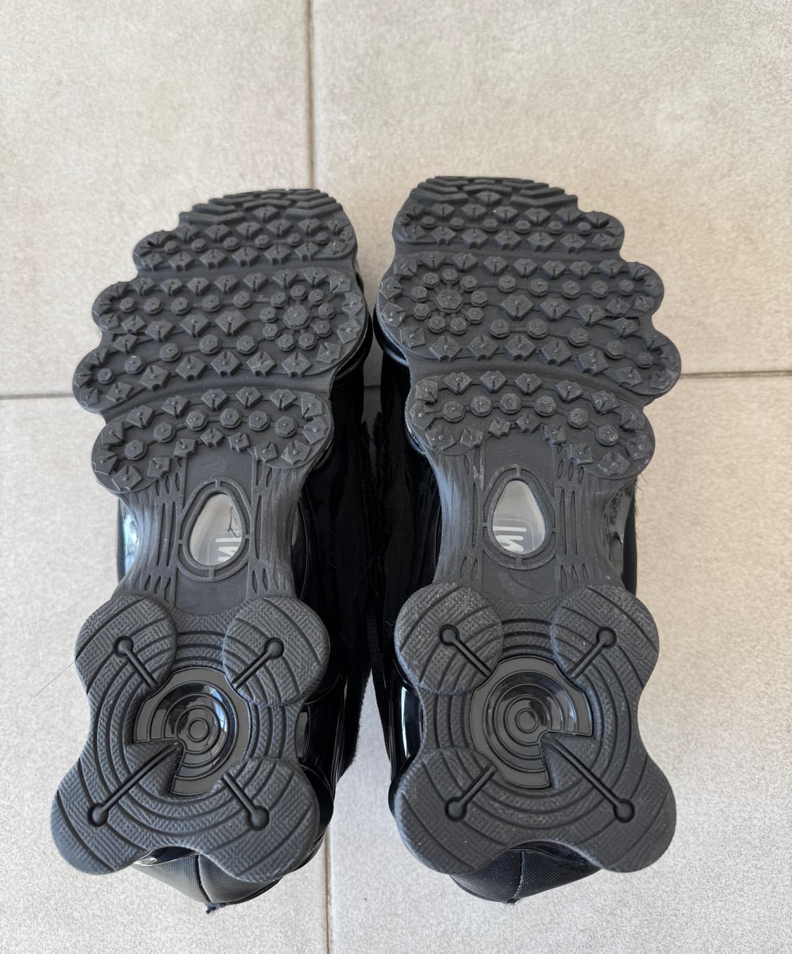 꼼데가르송 나이키 샥스 상품이미지3