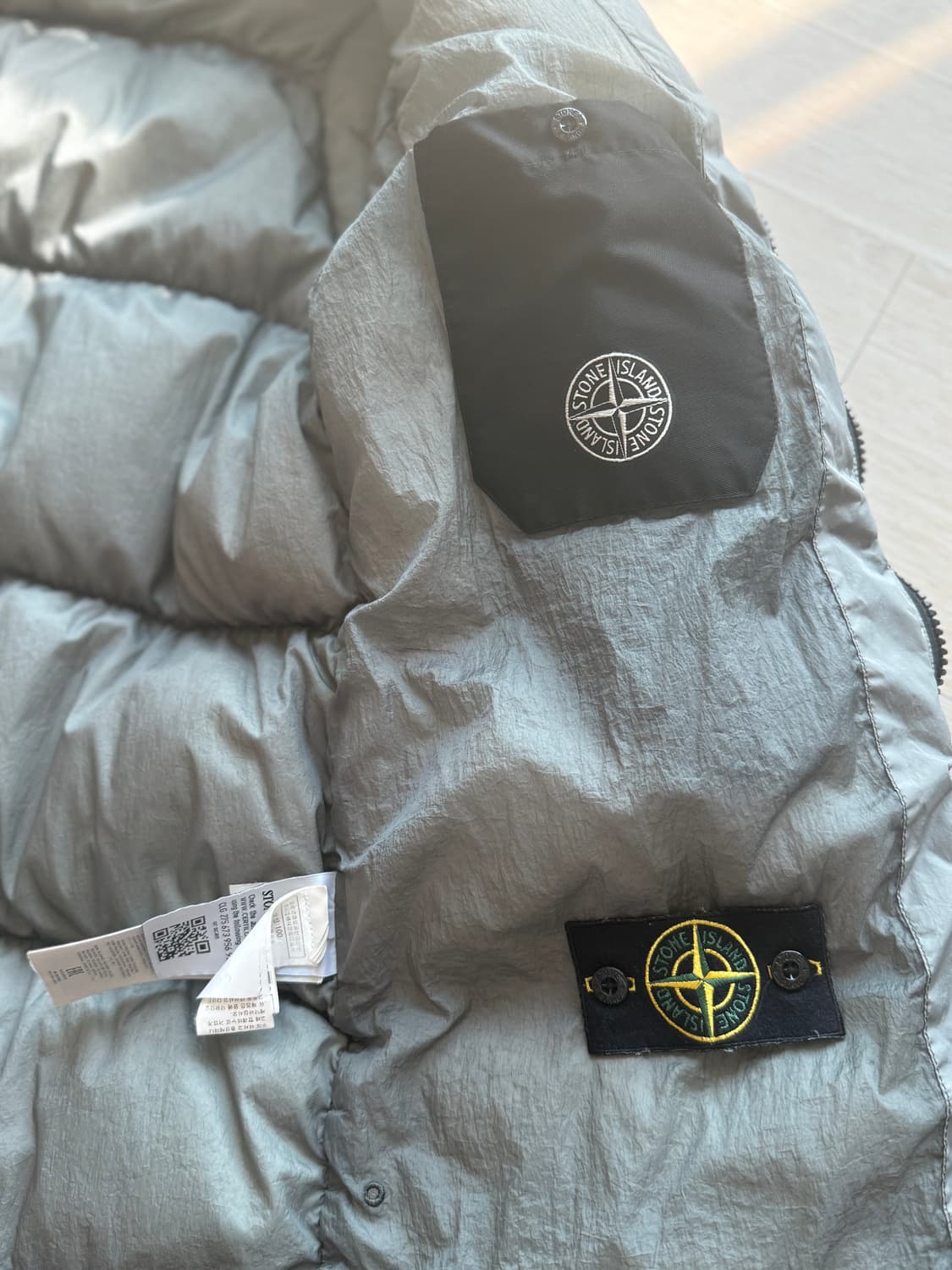 스톤아일랜드 크링클 랩스 NY 다운 자켓 L(100) 사이즈 상품이미지6