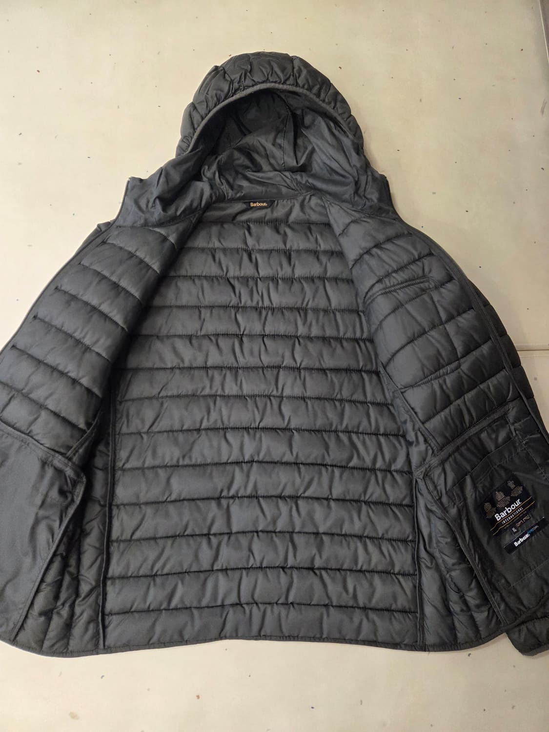 바버 퀼팅 경량 ouston 올리브색상 상품이미지6