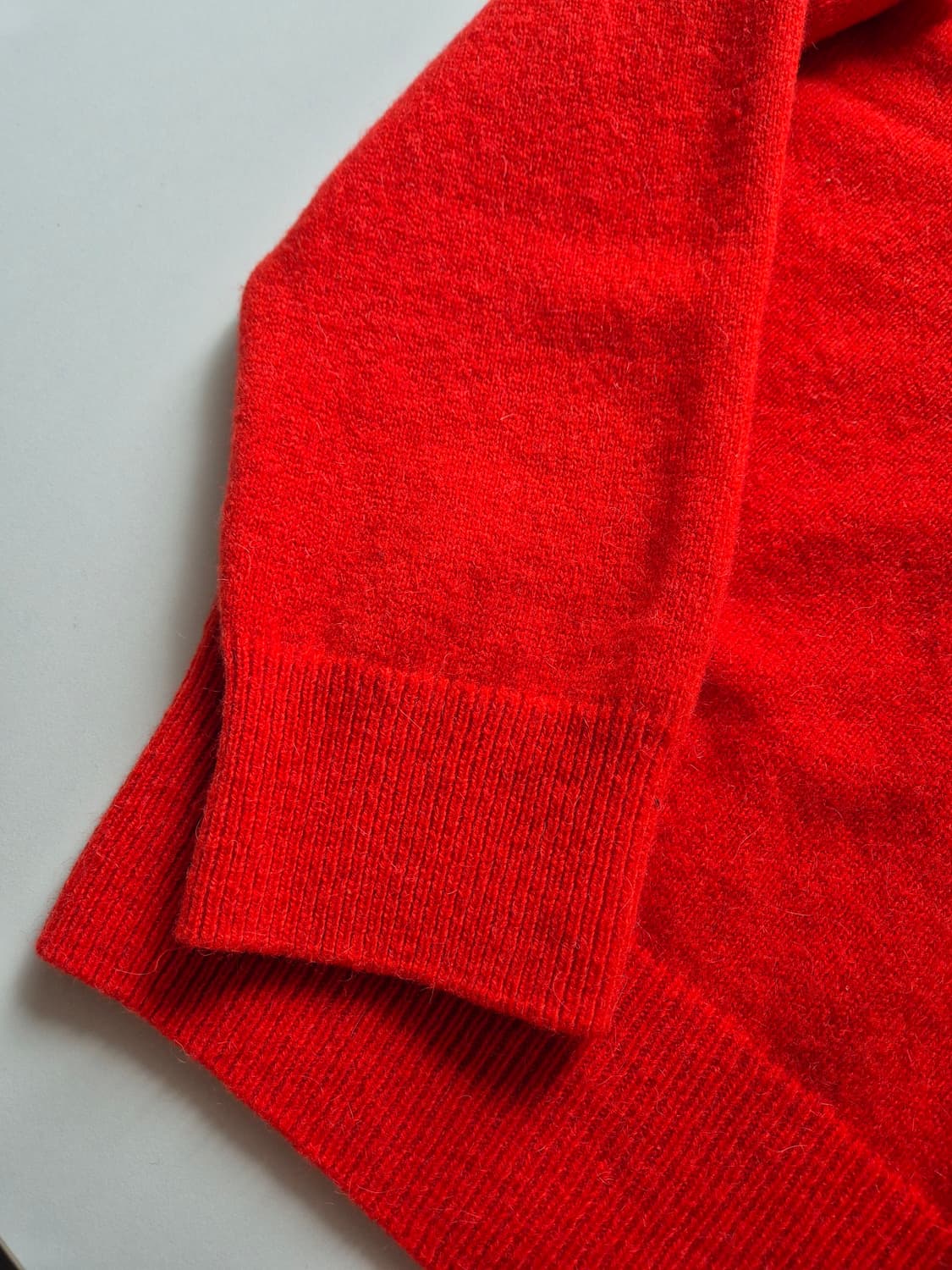 선플라워 문 러브 니트 레드(MOON LOVE, EQL) 상품이미지3