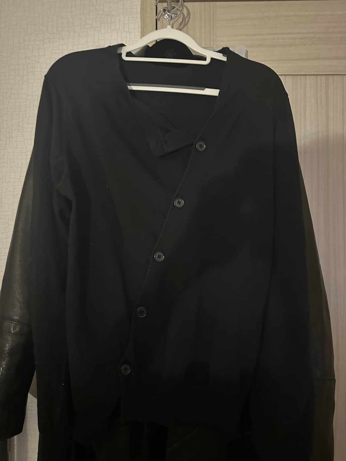 ee 사선 가디건 상품이미지1