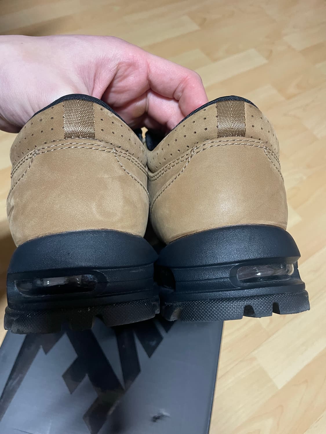 나이키 에어맥스 고아돔 로우 토프 블랙 상품이미지6