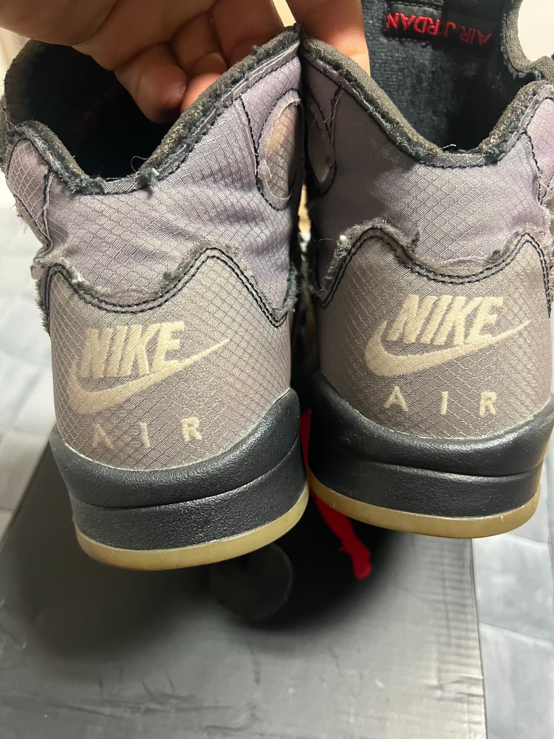 조던5 X 오프화이트 레트로 SP 블랙 모슬린 상품이미지2