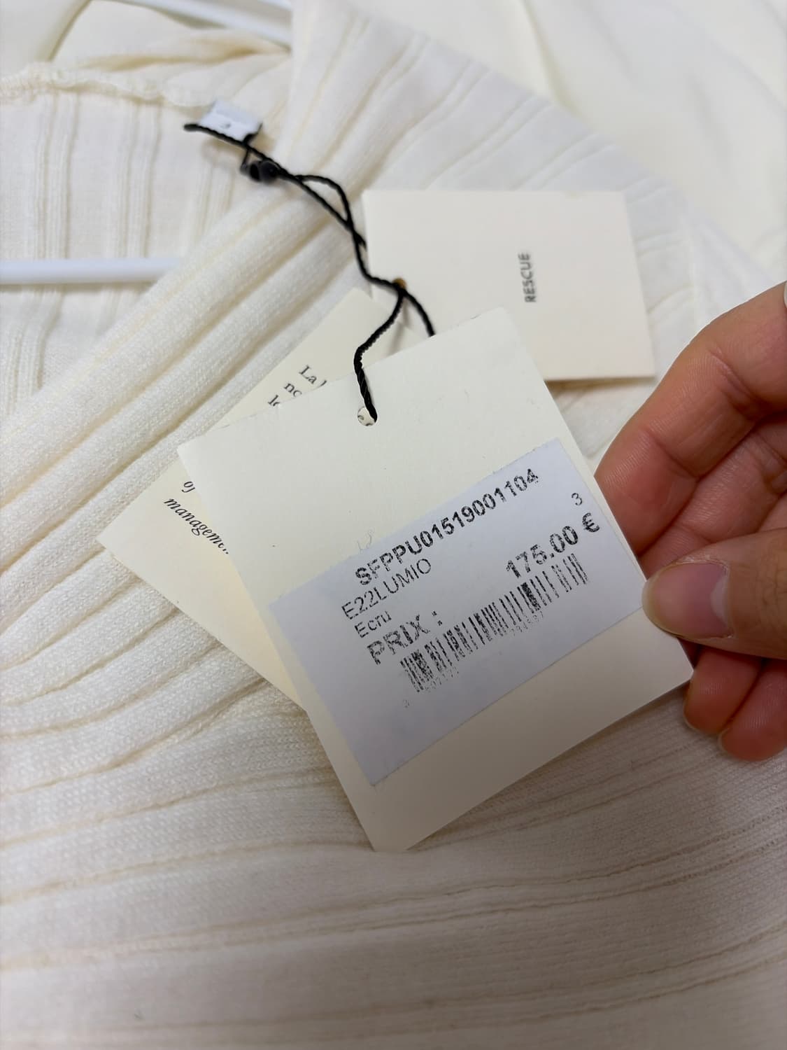 산드로 아이보리 꼬임 니트 새제품 상품이미지4