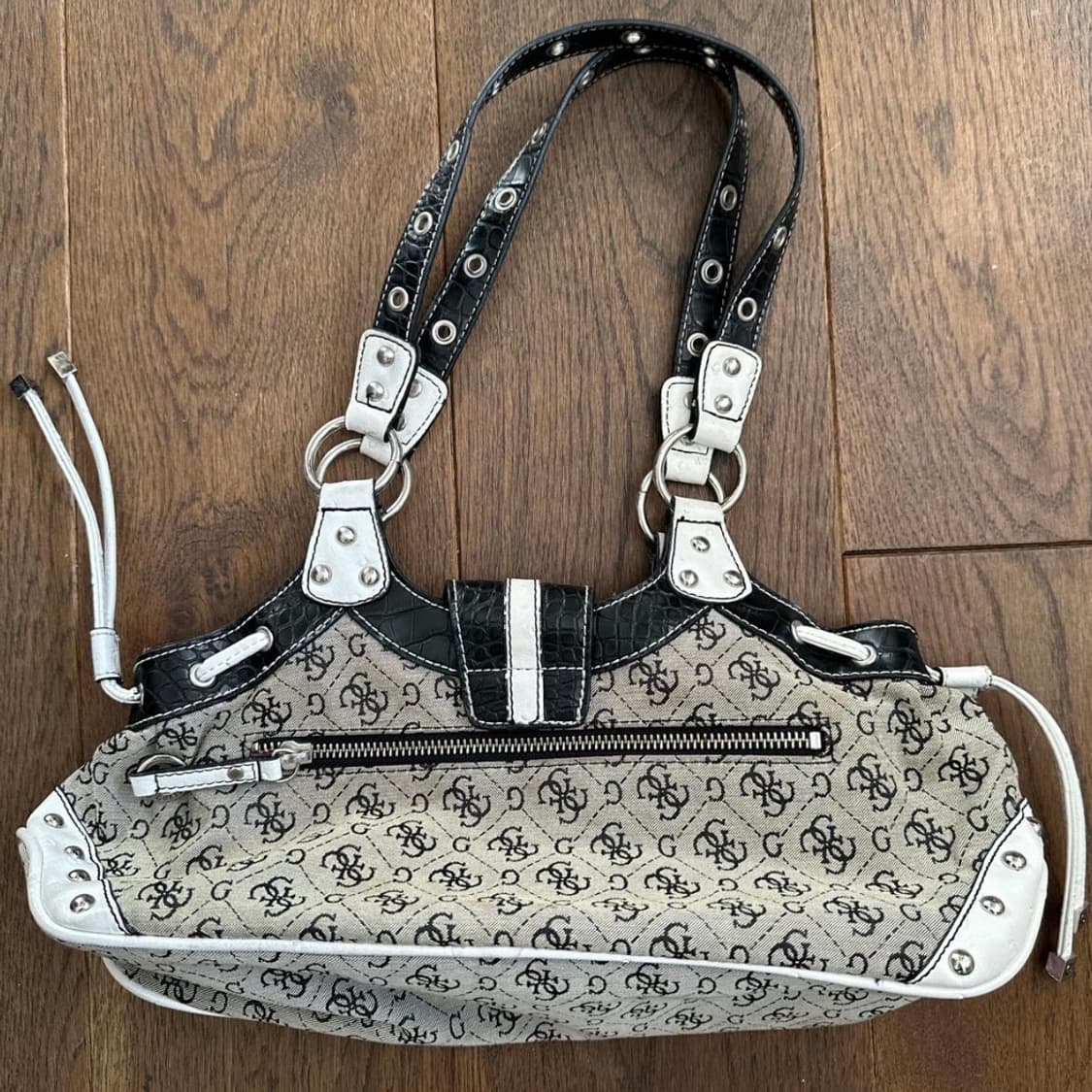 Rare) GUESS 숄더백 게스 y2k 빈티지 상품이미지3