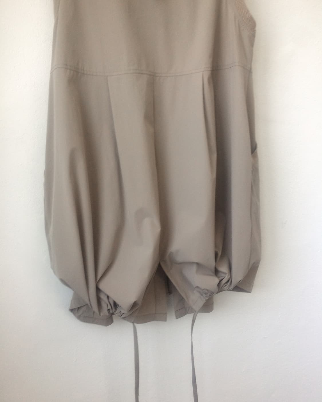 Balloon fit sleeveless zip up onepiece 상품이미지2