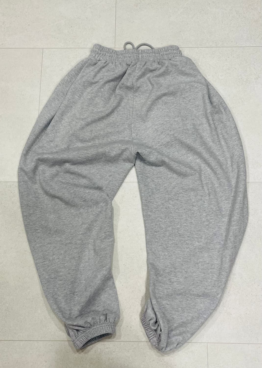 무신사 조거핏 트레이닝 투턱팬츠 상품이미지3