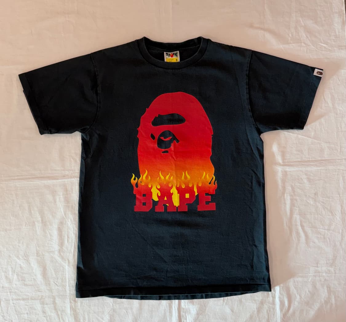 희귀) 베이프 플레임 사루 티셔츠 블랙 상품이미지1