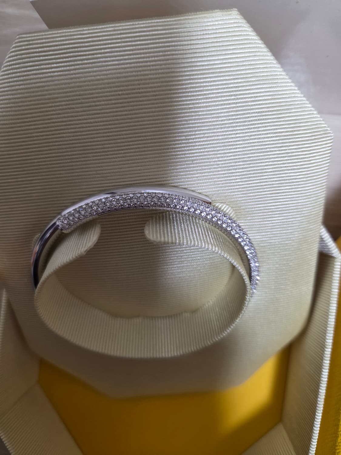 정가38만~새제품)스와로브스키 남녀공용 마그네틱 L 팔찌 상품이미지7