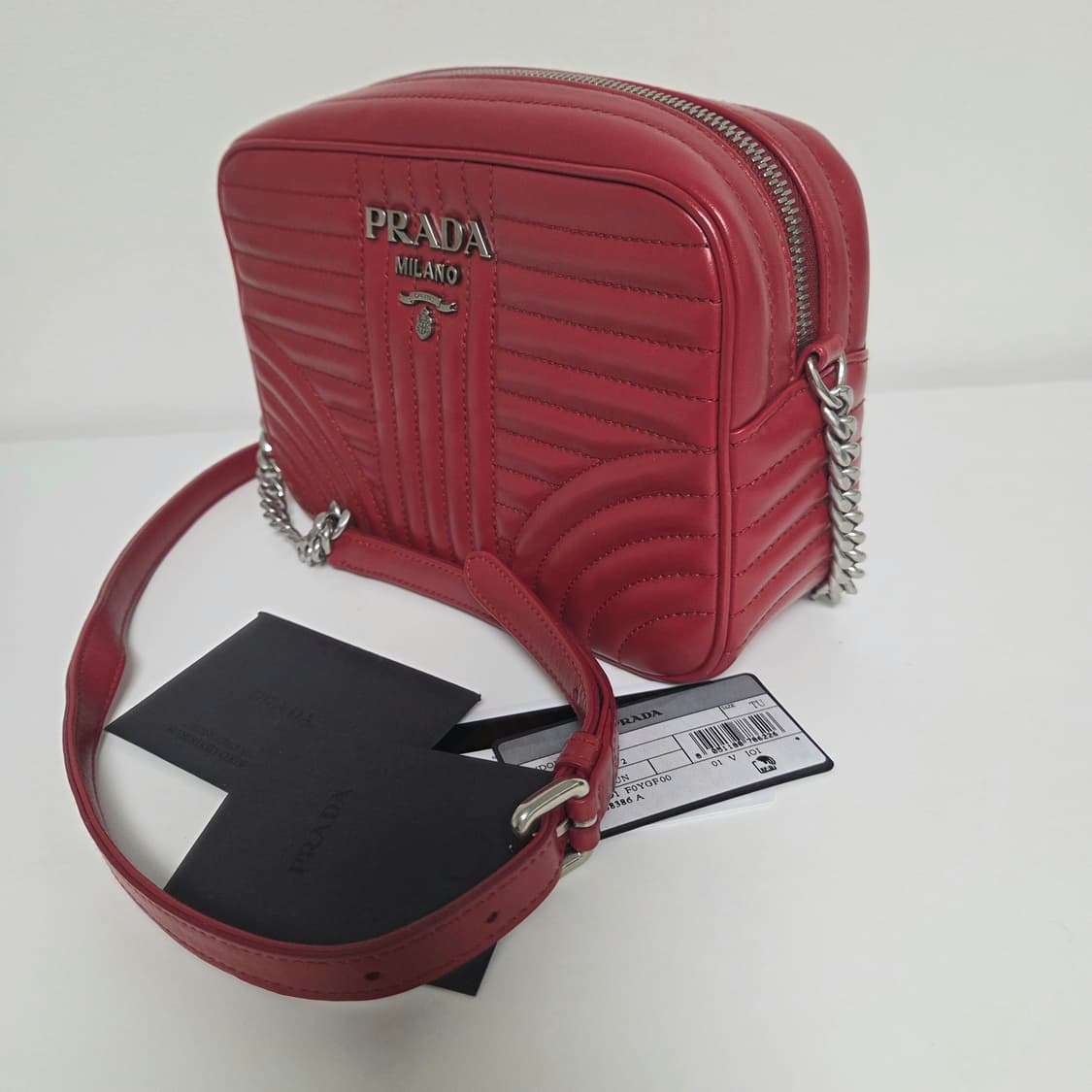 PRADA 프라다 정품 다이어그램 카메라백 은장체인 크로스백 숄더백 상품이미지4