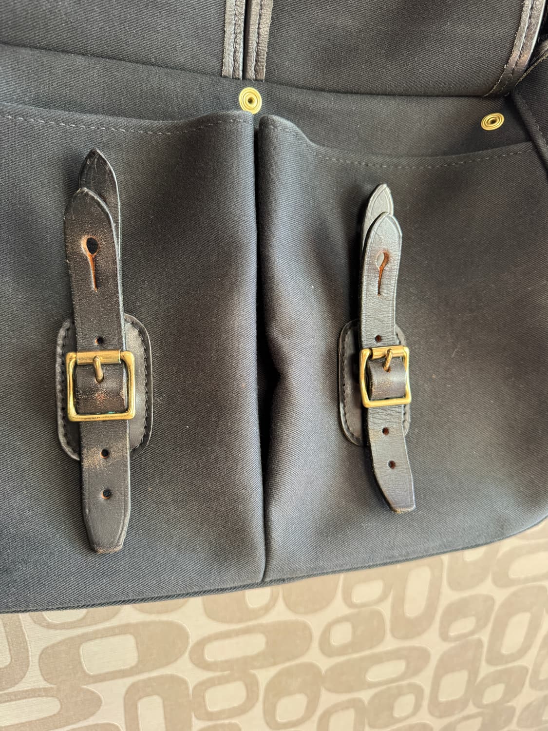 Brady bag 브래디백 아리엘 크로스 백 블랙 라지 상품이미지6