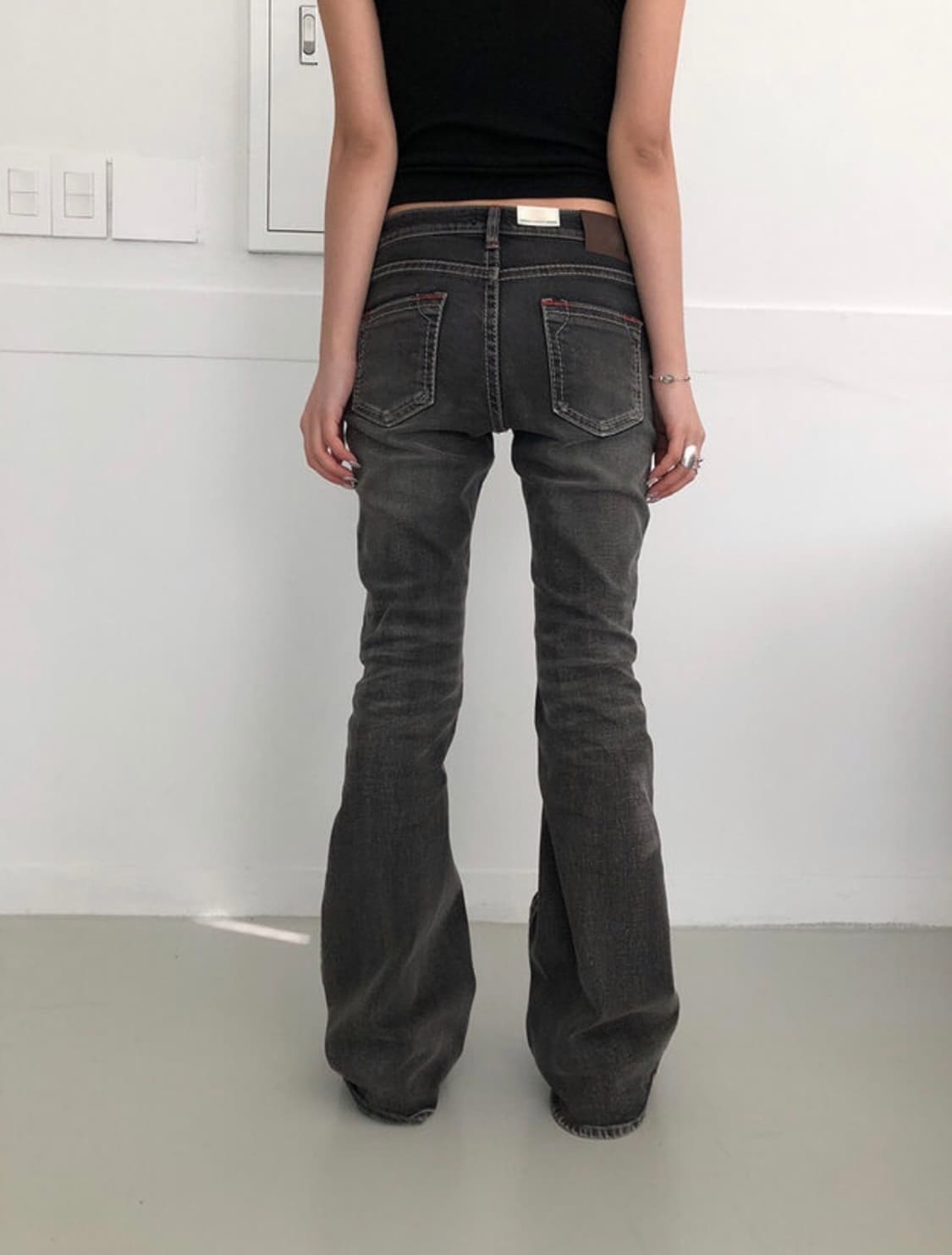 이이알하우스 스너그 로우 부츠컷 팬츠 이이알하우스 부츠컷팬츠 상품이미지3